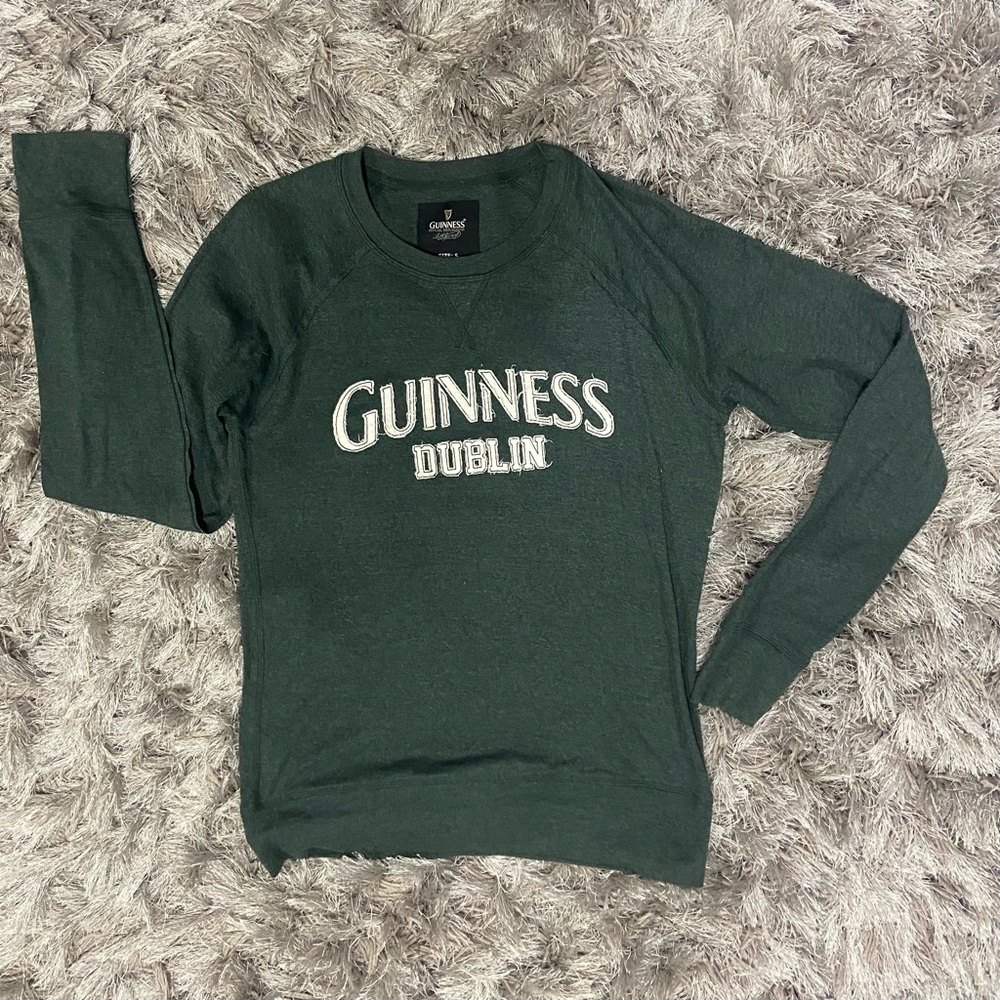 Guinness Dublin unisex green and white long sleeve pullover shirt. Size S. Used.